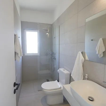 Kube Kb2 איה נאפה